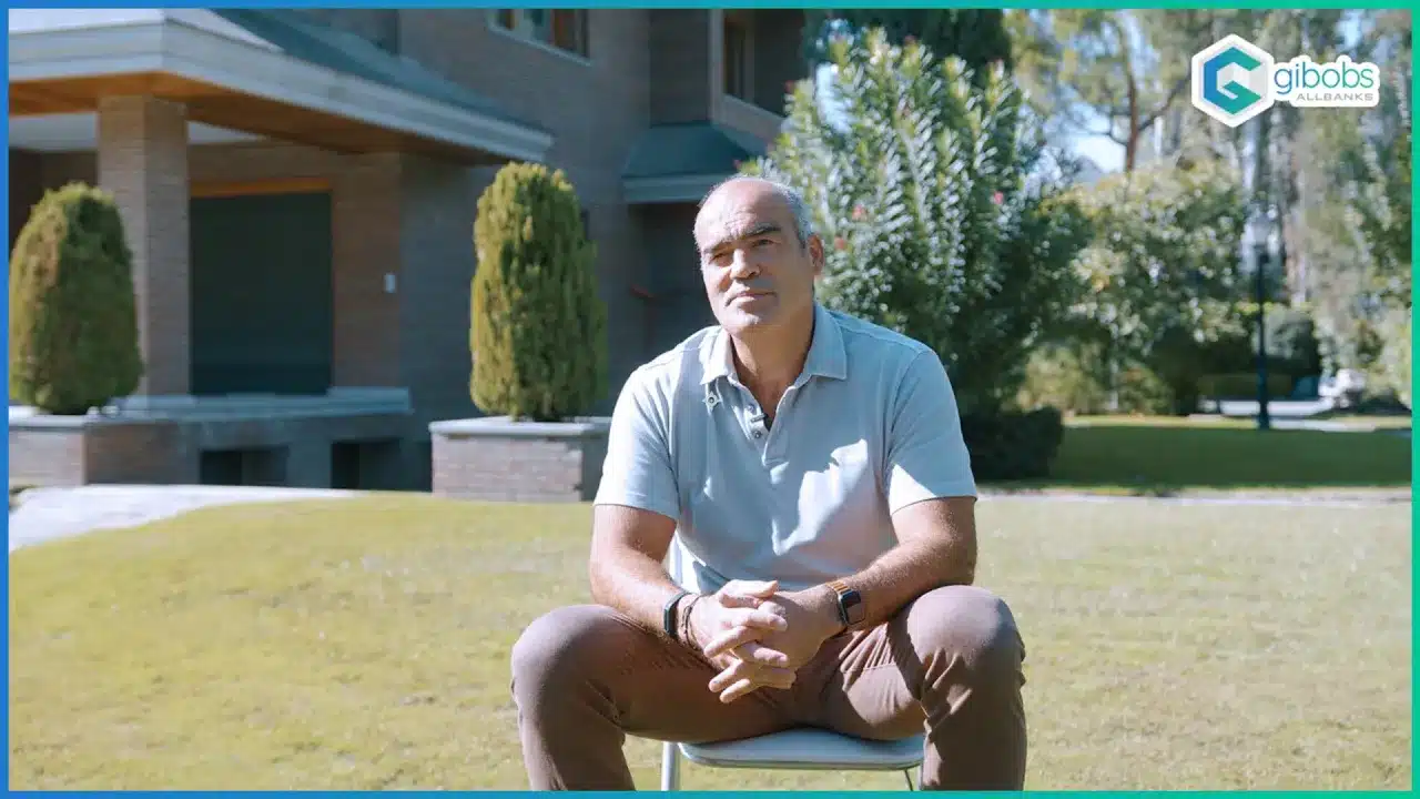 Harold, cliente de gibobs allbanks, en su testimonio en vídeo